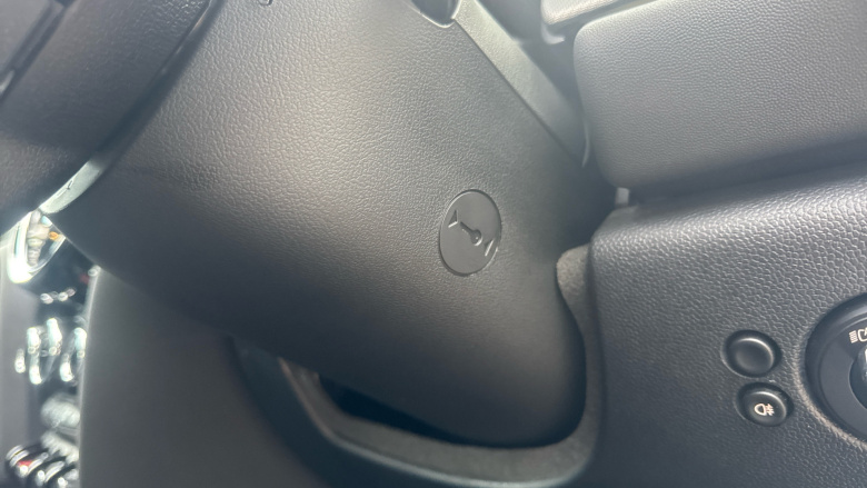 MINI Hatchback 1.5 Cooper Exclusive 3dr Auto Petrol Hatchback